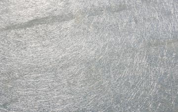 Bhatarsaigh laminate fibreglass or shingles?